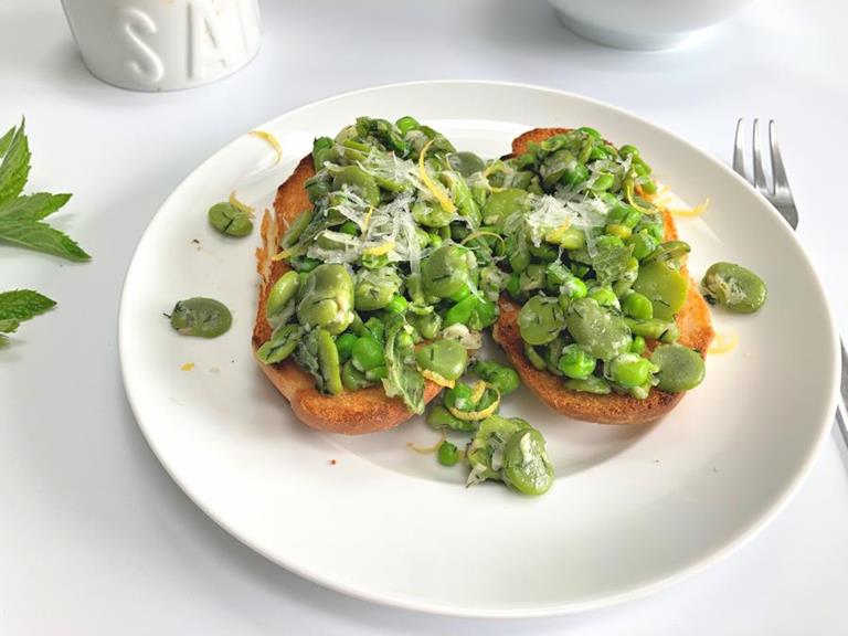 Broad Bean Bruschetta Recipe Cuisine Fiend